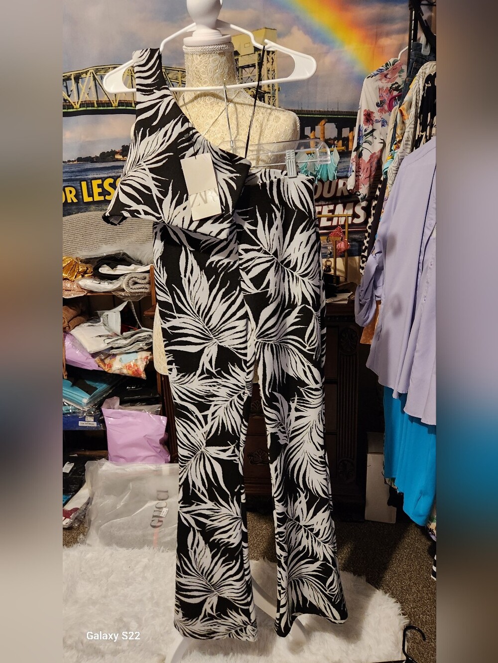 NWT 2PC Zara SMALL Black & White Tropical One-Shoulder Crop Top & Pants